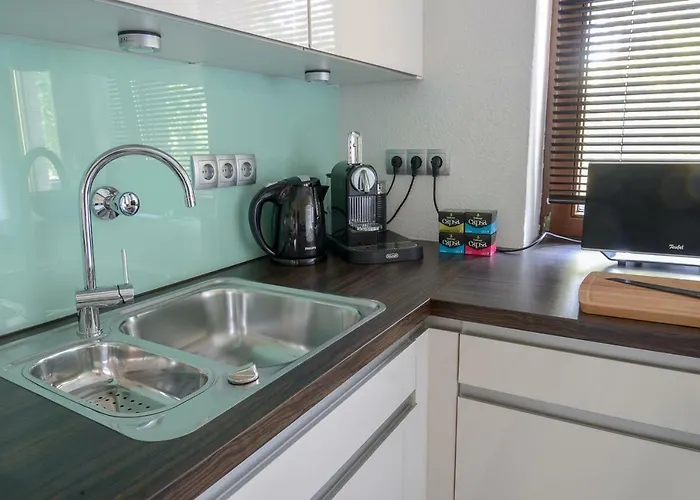 Business ++ Hochwertige Ausstattung *